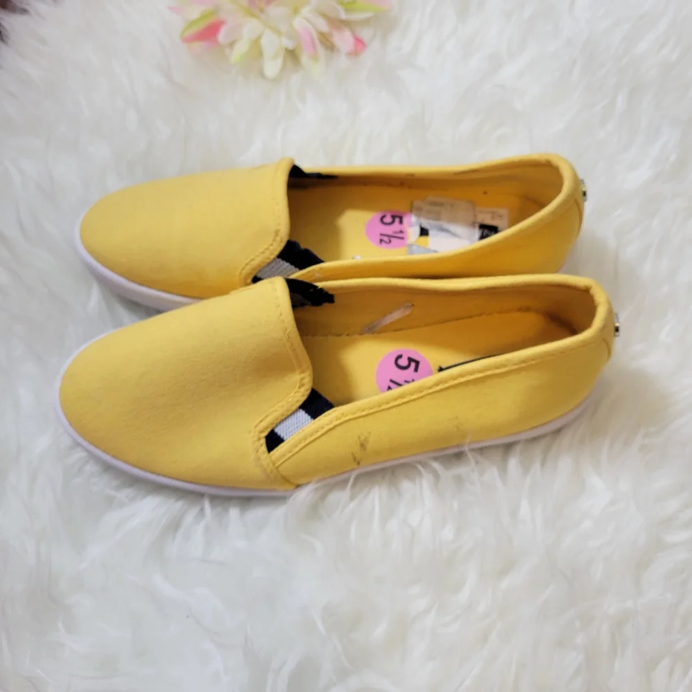 Nautica women's slip on shoes size 5.5 - Picture 2 of 5